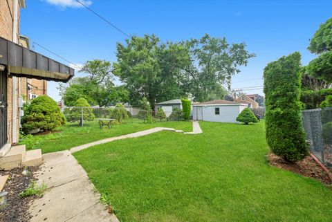 Tiny photo for 307 Geneva Avenue, Bellwood, IL 60104 (MLS # 12506445)