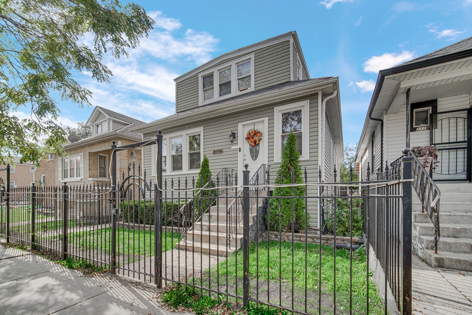 2106 N NARRAGANSETT Avenue