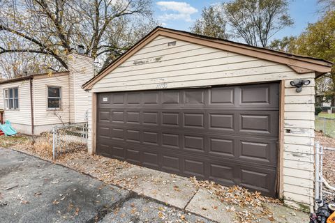 Tiny photo for 11700 S Springfield Avenue, Alsip, IL 60803 (MLS # 12522487)