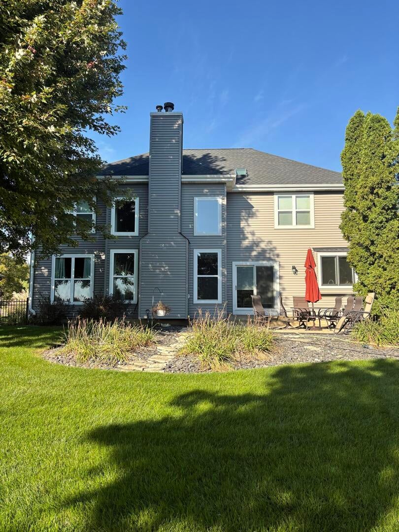 2559 W Walnut Avenue