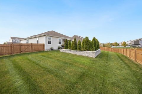 Tiny photo for 10122 Jonamac Avenue, Huntley, IL 60142 (MLS # 12534062)