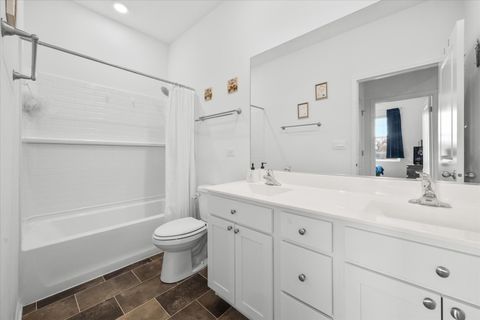 Tiny photo for 10122 Jonamac Avenue, Huntley, IL 60142 (MLS # 12534062)