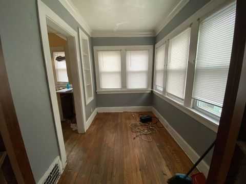 Tiny photo for 423 Auburn Street, Rockford, IL 61103 (MLS # 12598144)