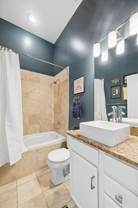 Tiny photo for 2212 W North Avenue #401, Chicago, IL 60647 (MLS # 12645035)