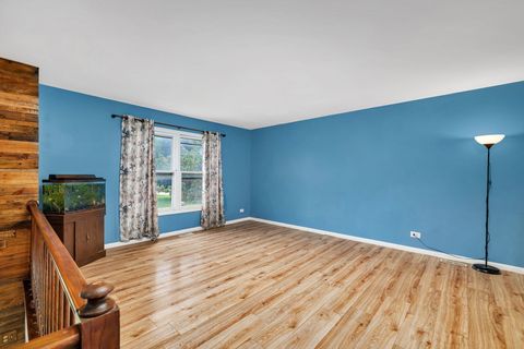 Tiny photo for 235 Capitol Drive, Bolingbrook, IL 60440 (MLS # 12429302)