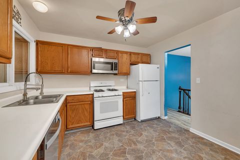 Tiny photo for 235 Capitol Drive, Bolingbrook, IL 60440 (MLS # 12429302)
