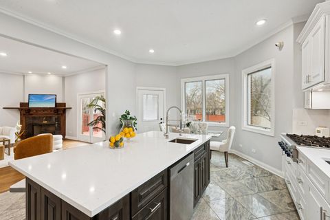 Tiny photo for 3300 W Albion Street, Lincolnwood, IL 60712 (MLS # 12595953)