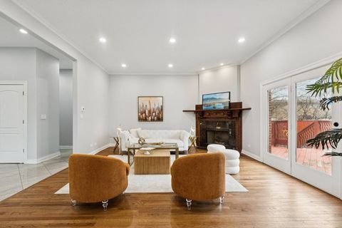 Tiny photo for 3300 W Albion Street, Lincolnwood, IL 60712 (MLS # 12595953)