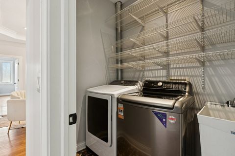 Tiny photo for 3300 W Albion Street, Lincolnwood, IL 60712 (MLS # 12595953)