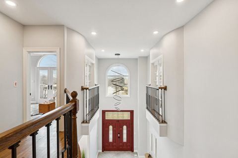 Tiny photo for 3300 W Albion Street, Lincolnwood, IL 60712 (MLS # 12595953)