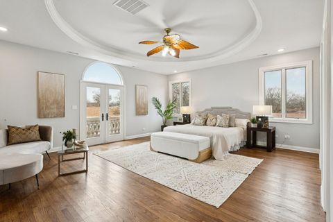 Tiny photo for 3300 W Albion Street, Lincolnwood, IL 60712 (MLS # 12595953)