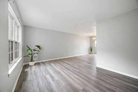 Tiny photo for 873 Essex Circle #873, Grayslake, IL 60030 (MLS # 12461946)
