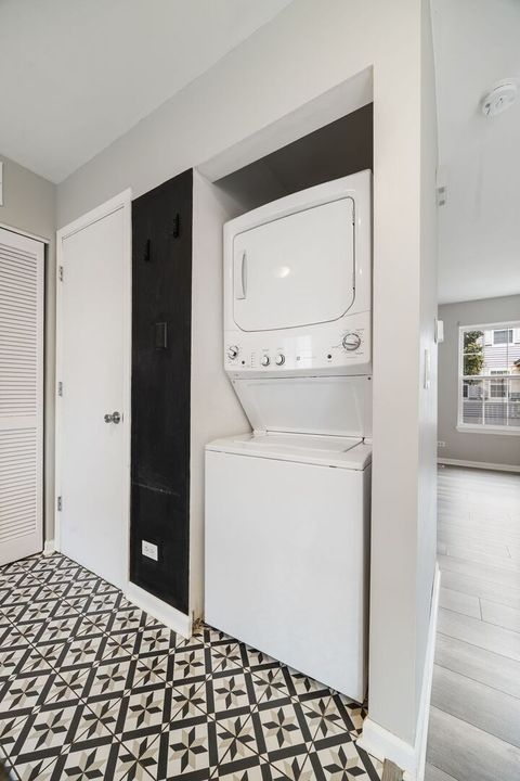 Tiny photo for 873 Essex Circle #873, Grayslake, IL 60030 (MLS # 12461946)