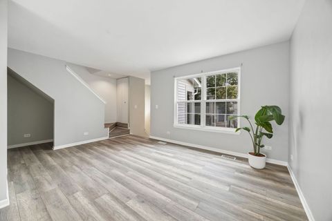 Tiny photo for 873 Essex Circle #873, Grayslake, IL 60030 (MLS # 12461946)