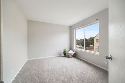 Tiny photo for 873 Essex Circle #873, Grayslake, IL 60030 (MLS # 12461946)
