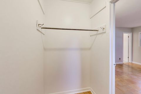 Tiny photo for 400 Landmeier Road, Elk Grove Village, IL 60007 (MLS # 12555837)