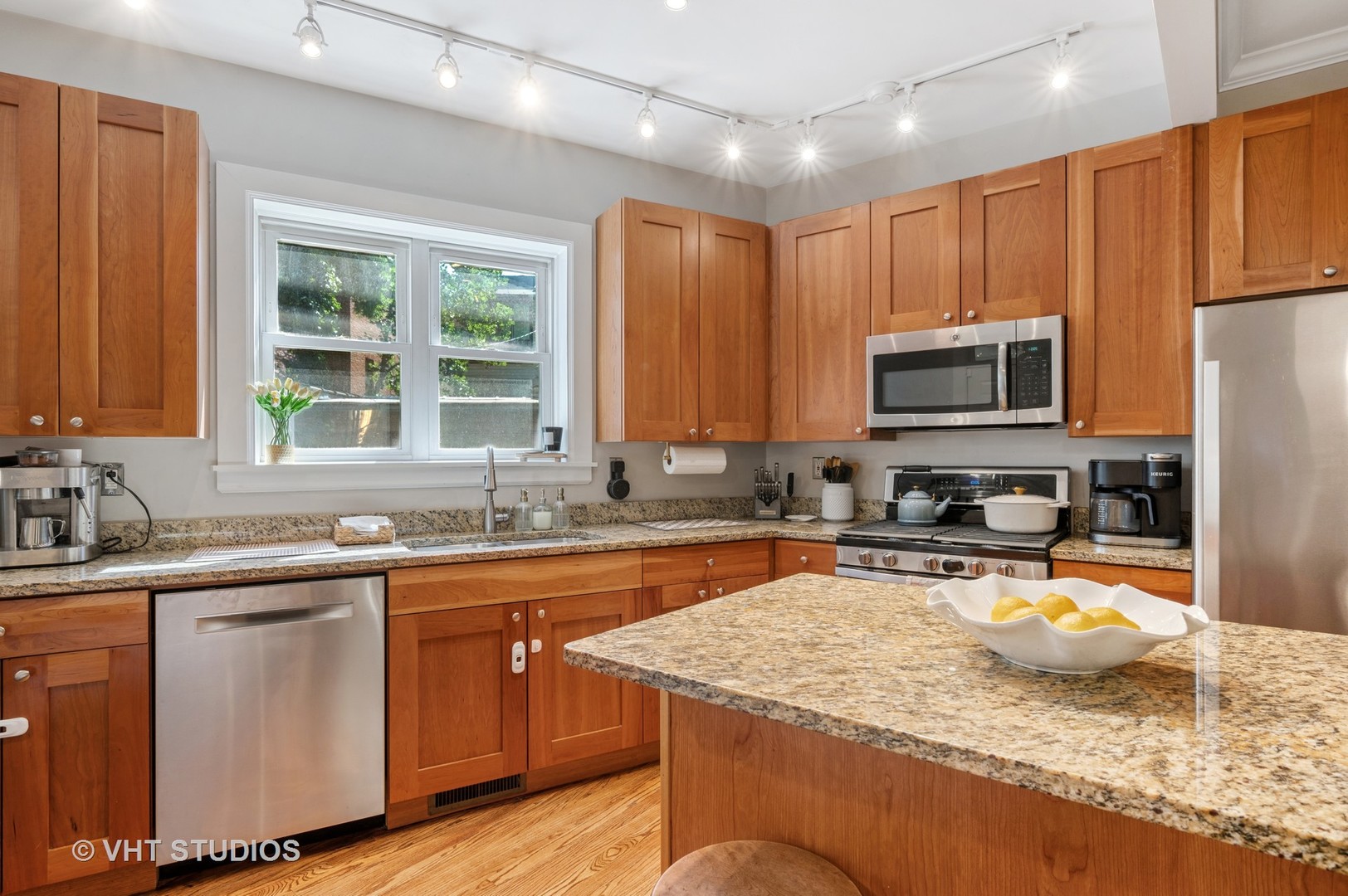 2239.5 N Lincoln Avenue 1A