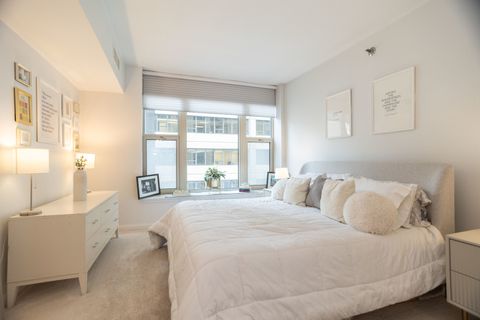 Tiny photo for 25 E SUPERIOR Street #705, Chicago, IL 60611 (MLS # 12589225)