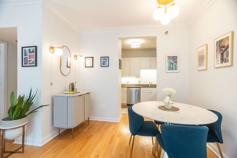 Tiny photo for 25 E SUPERIOR Street #705, Chicago, IL 60611 (MLS # 12589225)