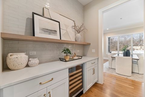 Tiny photo for 213 Northampton Lane, Lincolnshire, IL 60069 (MLS # 12553627)