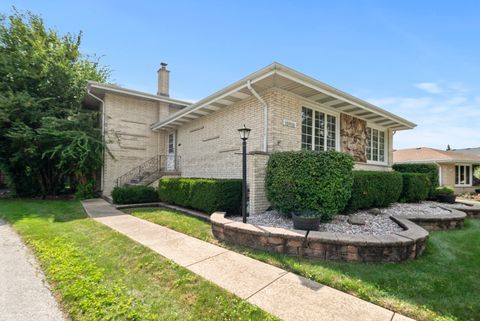 10816 Leclaire Avenue Oak Lawn IL 60453