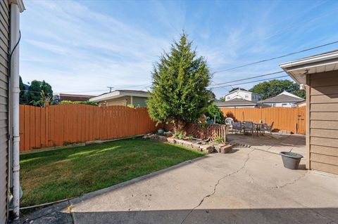 Tiny photo for 1630 N 15th Avenue, Melrose Park, IL 60160 (MLS # 12488343)
