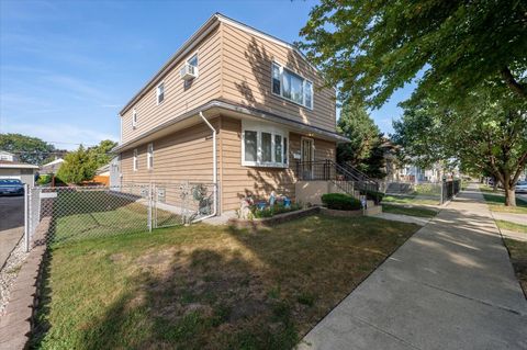 Tiny photo for 1630 N 15th Avenue, Melrose Park, IL 60160 (MLS # 12488343)