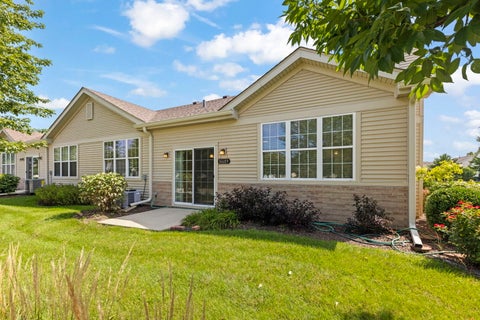 Tiny photo for 16609 Buckner Pond Way, Crest Hill, IL 60403 (MLS # 12702730)