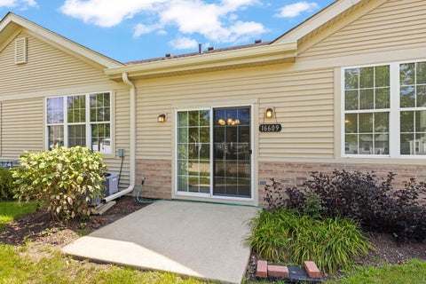 Tiny photo for 16609 Buckner Pond Way, Crest Hill, IL 60403 (MLS # 12702730)