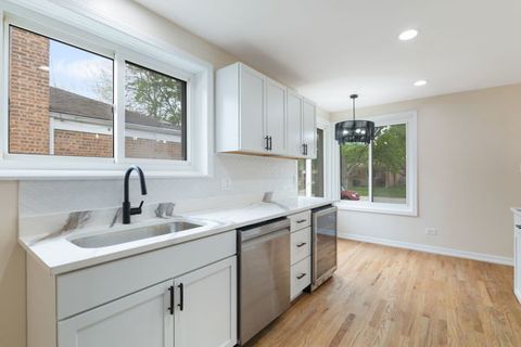 Tiny photo for 14505 Woodlawn Avenue, Dolton, IL 60419 (MLS # 12624646)