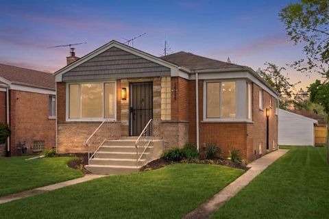 Tiny photo for 14505 Woodlawn Avenue, Dolton, IL 60419 (MLS # 12624646)