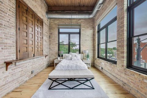 Tiny photo for 2401 W OHIO Street #31, Chicago, IL 60612 (MLS # 12489967)