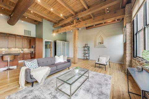 Tiny photo for 2401 W OHIO Street #31, Chicago, IL 60612 (MLS # 12489967)