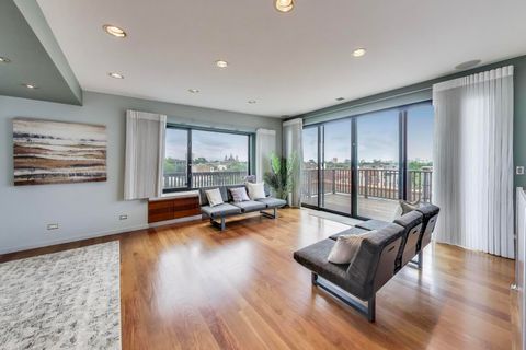 Tiny photo for 2401 W OHIO Street #31, Chicago, IL 60612 (MLS # 12489967)