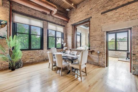 Tiny photo for 2401 W OHIO Street #31, Chicago, IL 60612 (MLS # 12489967)