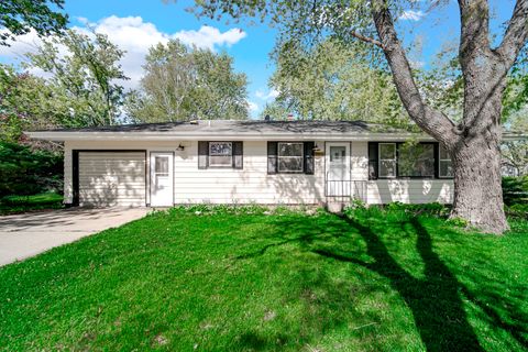Photo of 37606 N Geraghty Avenue, Beach Park, IL 60087 (MLS # 12647308)