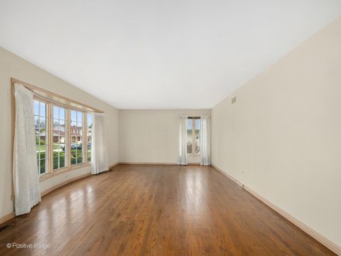 Tiny photo for 8335 Red Oak Lane, Orland Park, IL 60462 (MLS # 12611931)