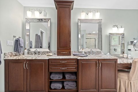 Tiny photo for 5454 Lee Avenue, Downers Grove, IL 60515 (MLS # 12619825)