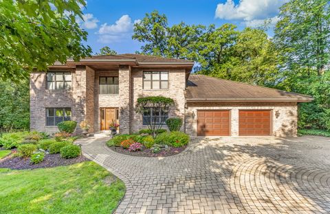 Photo of 5454 Lee Avenue, Downers Grove, IL 60515 (MLS # 12619825)