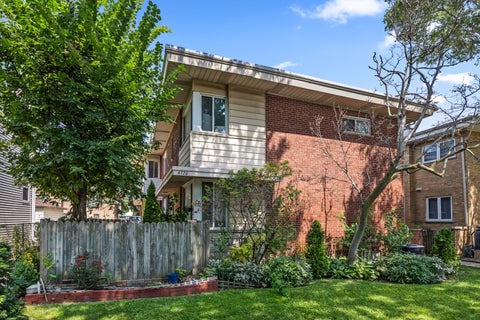 Photo of 4720 Washington Street #C, Skokie, IL 60076 (MLS # 12793126)