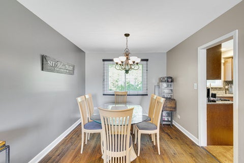 Tiny photo for 5 Oriole Court, Woodridge, IL 60517 (MLS # 12681407)