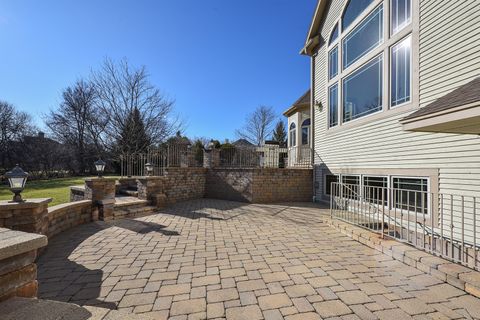 Tiny photo for 10 Carnoustie Lane, Inverness, IL 60067 (MLS # 12574950)