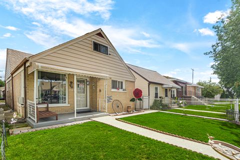 Tiny photo for 1707 N 35th Avenue, Stone Park, IL 60165 (MLS # 12493161)