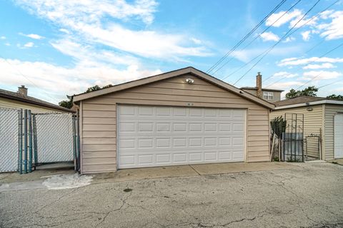 Tiny photo for 1707 N 35th Avenue, Stone Park, IL 60165 (MLS # 12493161)