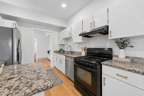 Tiny photo for 823 W Belle Plaine Avenue #3, Chicago, IL 60613 (MLS # 12762560)