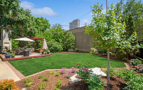 Tiny photo for 823 W Belle Plaine Avenue #3, Chicago, IL 60613 (MLS # 12762560)