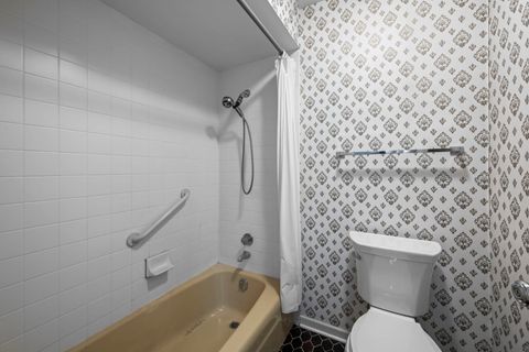 Tiny photo for 1402 N Harvard Avenue, Arlington Heights, IL 60004 (MLS # 12616510)