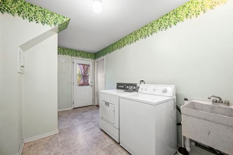 Tiny photo for 1402 N Harvard Avenue, Arlington Heights, IL 60004 (MLS # 12616510)