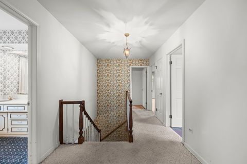 Tiny photo for 1402 N Harvard Avenue, Arlington Heights, IL 60004 (MLS # 12616510)