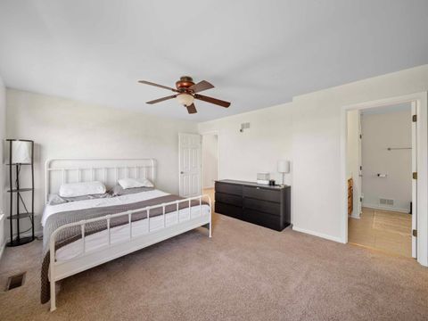 Tiny photo for 2521 WATERFORD Lane, Lake In The Hills, IL 60156 (MLS # 12500437)